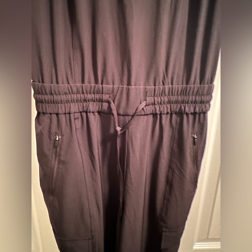 Athleta Unbound Black Sleeveless Jumpsuit,long legs,stretch,cargo pockets Small - Picture 12 of 14